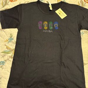 NWT women’s S Aruba t-shirt